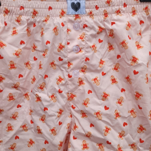 NWT Happily Grey Pink Gingerbread Men & Hearts Patterned Holiday Boxer Shorts - Picture 3 of 5